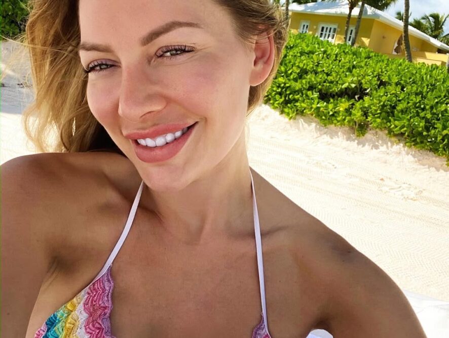 Anna Bey, La Influencer de Elegancia Sueca